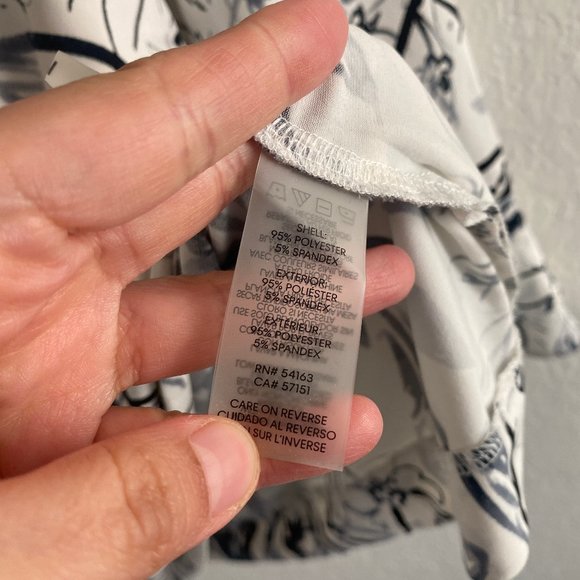 Karl Lagerfeld Womens Yessie Blouse Trumpet Sleeve Floral Size XL White Pearl - Picture 11 of 13